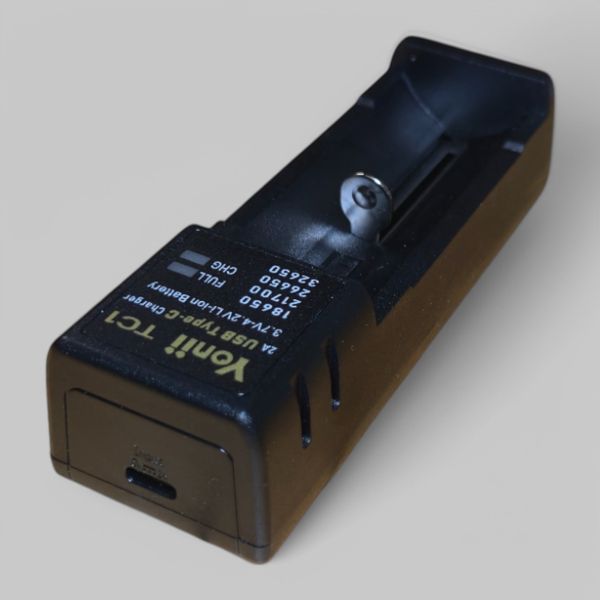 Зарядное устройство Yonii TC1 для литий-ионных аккумуляторов 1 слот USB Type-C Li06013 фото