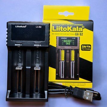 Двухканальное универсальное зарядное устройство LiitoKala Lii-S2 с дисплеем для Li-Ion и NiMH аккумуляторов Li06006 фото