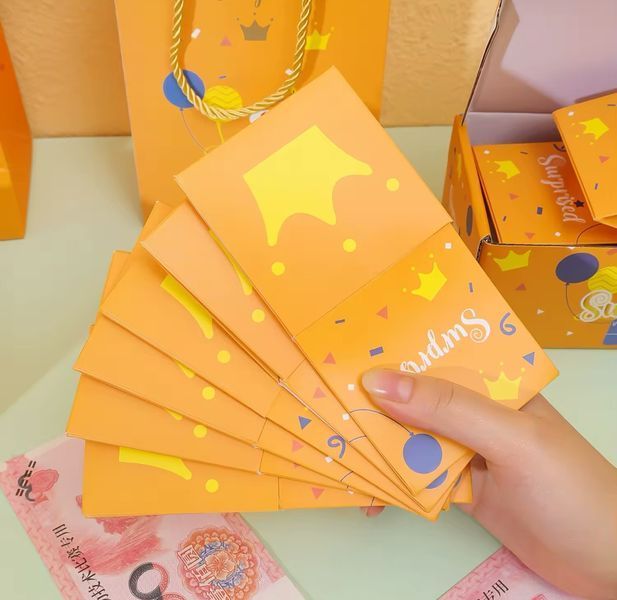 Креативна коробка з кубиками що вилітають для грошового сюрпризу P13040 фото