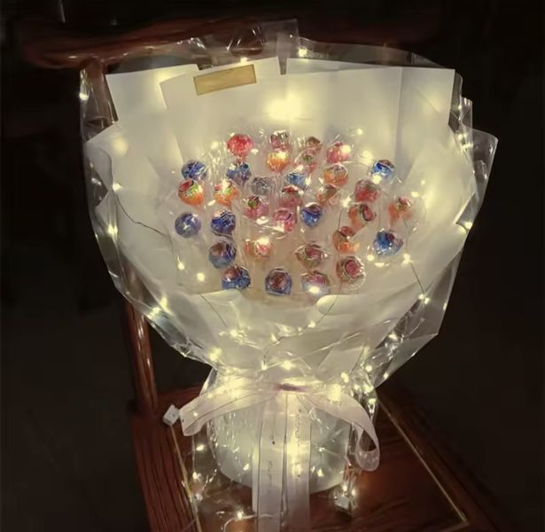 Прозора декоративна плівка з LED-підсвіткою 60х60 см для пакування квітів та подарунків P13047 фото