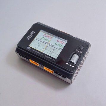 Многофункциональное зарядное устройство ToolkitRC M6D 500W для литиевых аккумуляторов квадрокоптеров Li06010 фото