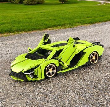 Модель спортивного автомобиля Lamborghini Mould King конструктор для сборки 1133 детали TS19009 фото
