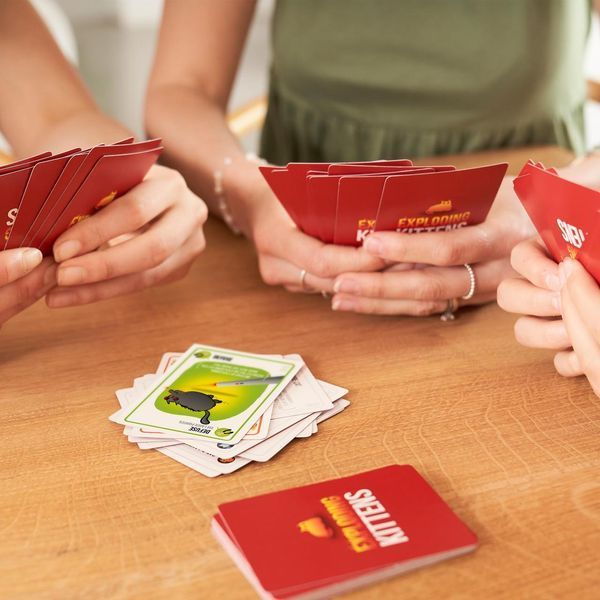 Карточная игра Exploding Kittens для семьи и друзей на английском BG1717 фото