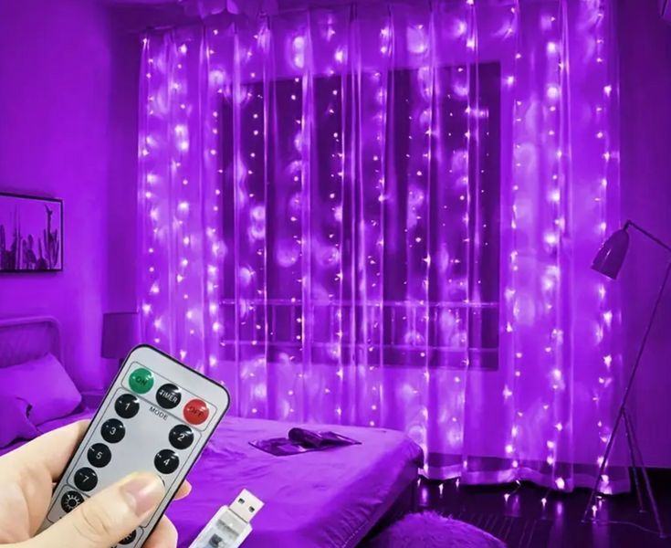 Гирлянда-штора фиолетового света 300 LED 3 на 3 м USB с пультом G03123 фото