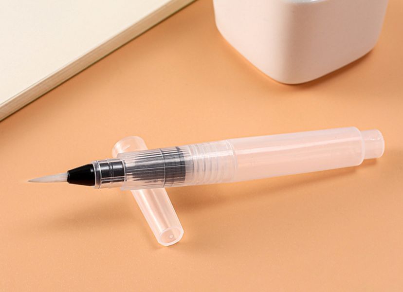 Акварельная кисть Water brush с резервуаром для воды 12 см H12074 фото