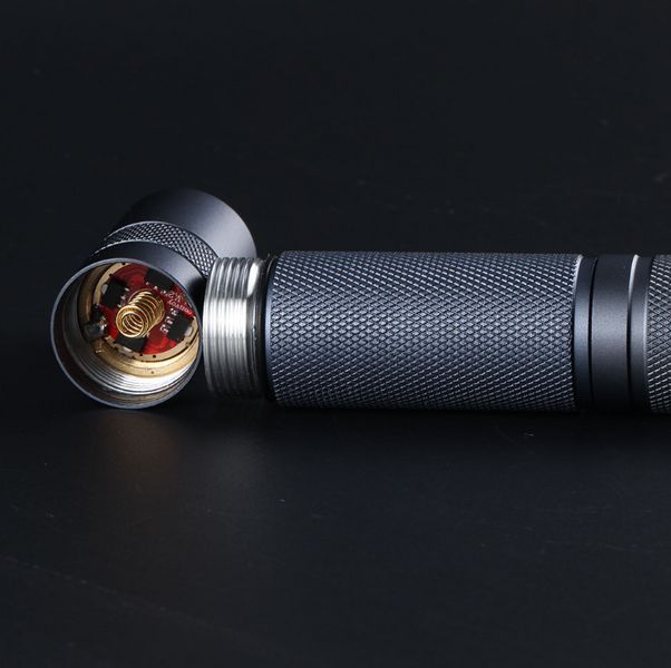 Мощный тактический фонарь Convoy S2+ SST40 5000K с аккумулятором 18650 и термоконтролем C02033 фото