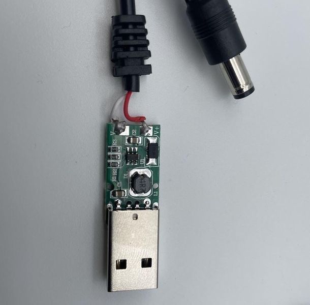 Преобразователь USB 5V в 12V с круглым штекером для роутеров и LED NC31 фото
