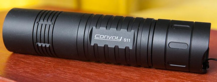 Тактический фонарь Convoy S11 с аккумулятором SST40 и термоконтролем 12 режимов C02036 фото